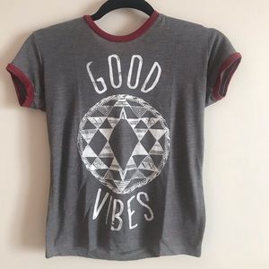 Good vibes tee